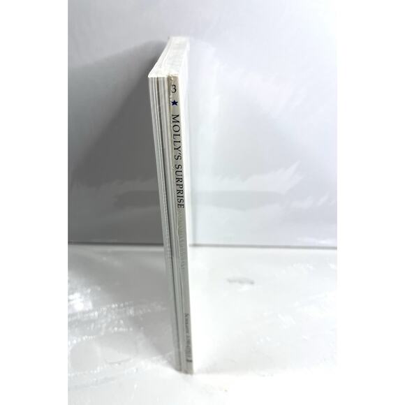 Meet Molly Vintage American Girl 1-3 Paperback Books Set of 3 Pleasant Co New - Picture 4 of 4